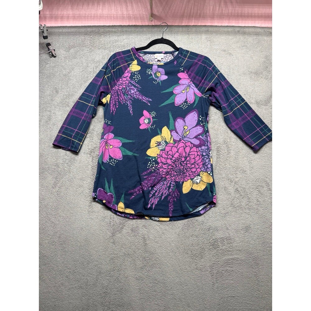 Women’s shirt Size M